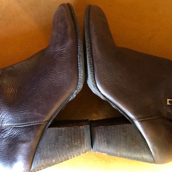 Vince Camuto Harriet soft leather stacked ankle - Picture 5 of 8